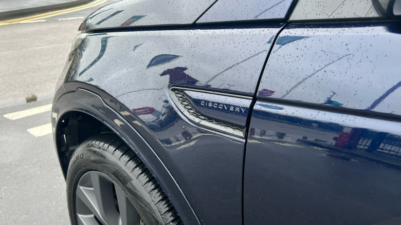 Land Rover Discovery Sport 2.0 P250 R-Dynamic SE 5dr Auto [5 Seat] Petrol Station Wagon